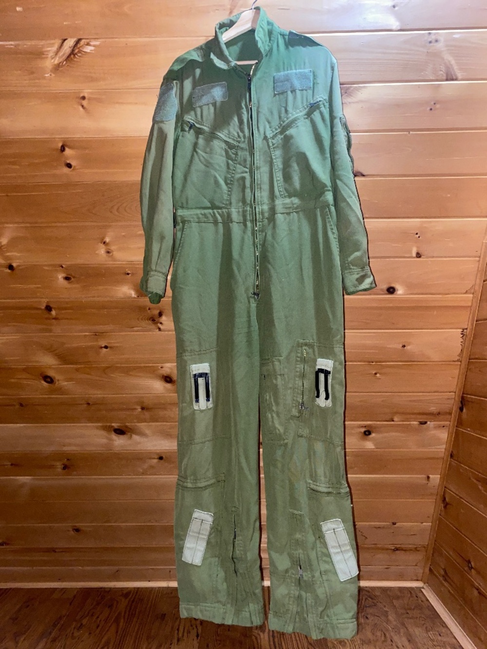 Canadian Armed Forces Flame Resistant Flight Suit Coveralls Size 70/40 (Medium)